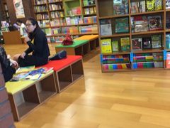 -外研书店(北京外国语大学西校区北外国际大厦店)