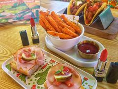 -Famous肥猫墨西哥音乐餐吧(五棵松华熙LIVE店)