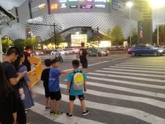 -宝龙城(杭州滨江店)