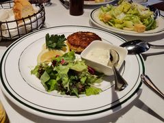 招牌蟹肉饼-Wolfgang’s Steakhouse 沃夫冈牛排馆(上海白玉兰广场店)