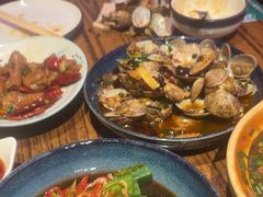 -蚝堡海鲜·威海菜·海肠捞饭·烧烤·亚洲吃蚝公司(幸福门店)