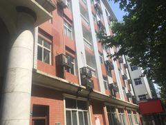 -武汉外国语学校