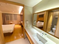 -全季酒店(石家庄裕华东路万达广场店)