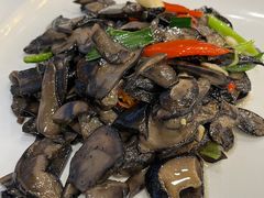 -乡村馕坑肉·烧烤·新疆菜·本地人更爱吃(阿勒泰首店)