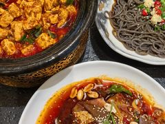 -万重锦·人文川菜馆(骡马市店)