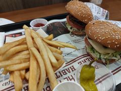 -The Habit Burger Grill 哈比特汉堡(世博店)