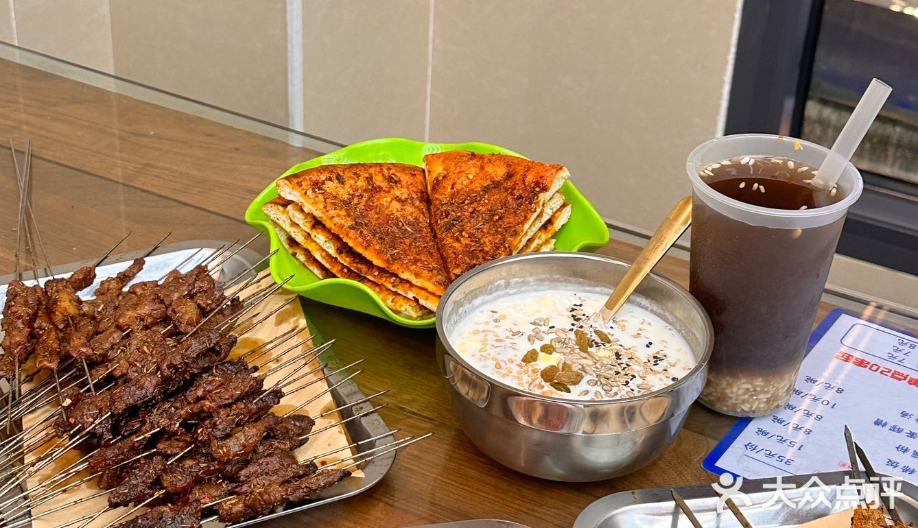 来自西安回民街上的清真美食烤肉店｜秦人集合