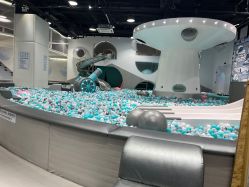 -MINI MARS KIDS CLUB亲子家庭中心(长宁天山店)