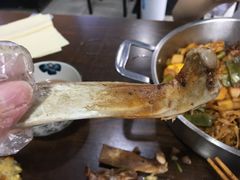 -内蒙焖面大盆骨餐馆(山大路店)