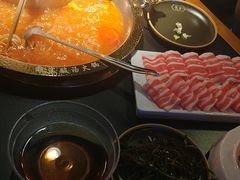 -靓寨酸汤火锅(时尚天河东一街店)