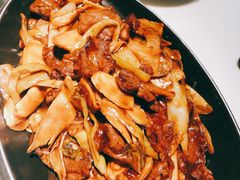老山姜炒牛肉-原味田园·客家菜·土窑鸡(中航城君尚购物中心店)