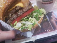 -The Habit Burger Grill 哈比特汉堡(复兴soho店)