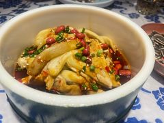 -川流不息·地道川菜·小龙虾(新松江路店)