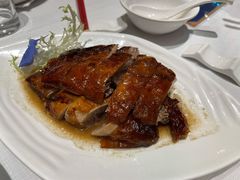 新雅片皮鸭-新雅粤菜馆(南京东路店)