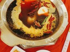 -山城年华老火锅(玉林店)