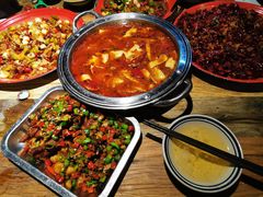 -泥糊破店小酒馆·团建聚餐(南京西路店)