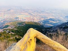 -鬼笑石后山停车场