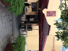 左侧入口-亚坤(远东广场店)