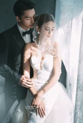 -雪中彩影婚纱摄影·微光艺术中心