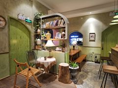 -六区宿舍咖啡店