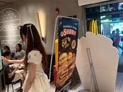 -麦当劳(中山公园龙之梦店)