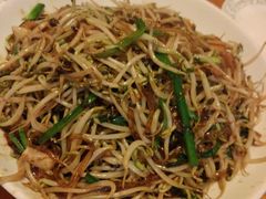 -闯关东东北农家菜(崂山石老人店)