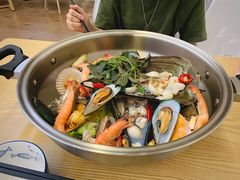 皇后无水火锅-派派茶客(金杏花园店)