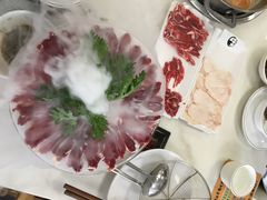 胸口油-三头牛·潮汕牛肉生蚝火锅 (夏湾店)