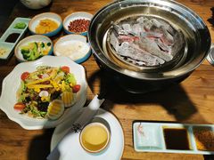 -明洞阿姨·韩式酱蟹烤肉·创意料理(三元桥店)