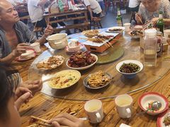 -冶建镜子·老南昌大排档·江西虾王(总店)