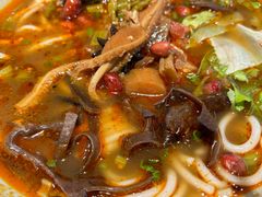 -百春原湖南牛肉粉(百联世纪店)