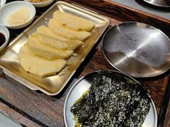 -围炉肉舍•炭烤活鳗•丹东海鲜烤肉(步行街店)