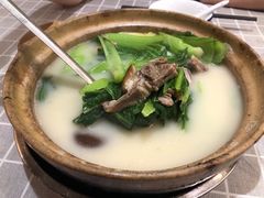 咸骨煲淋大芥菜-老廣食堂(区庄店)