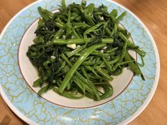 -小白的·非遗东方烤乳猪·海南菜连锁餐厅(椰梦长廊外贸路店)