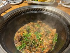 -锅老头海鲜铁锅炖