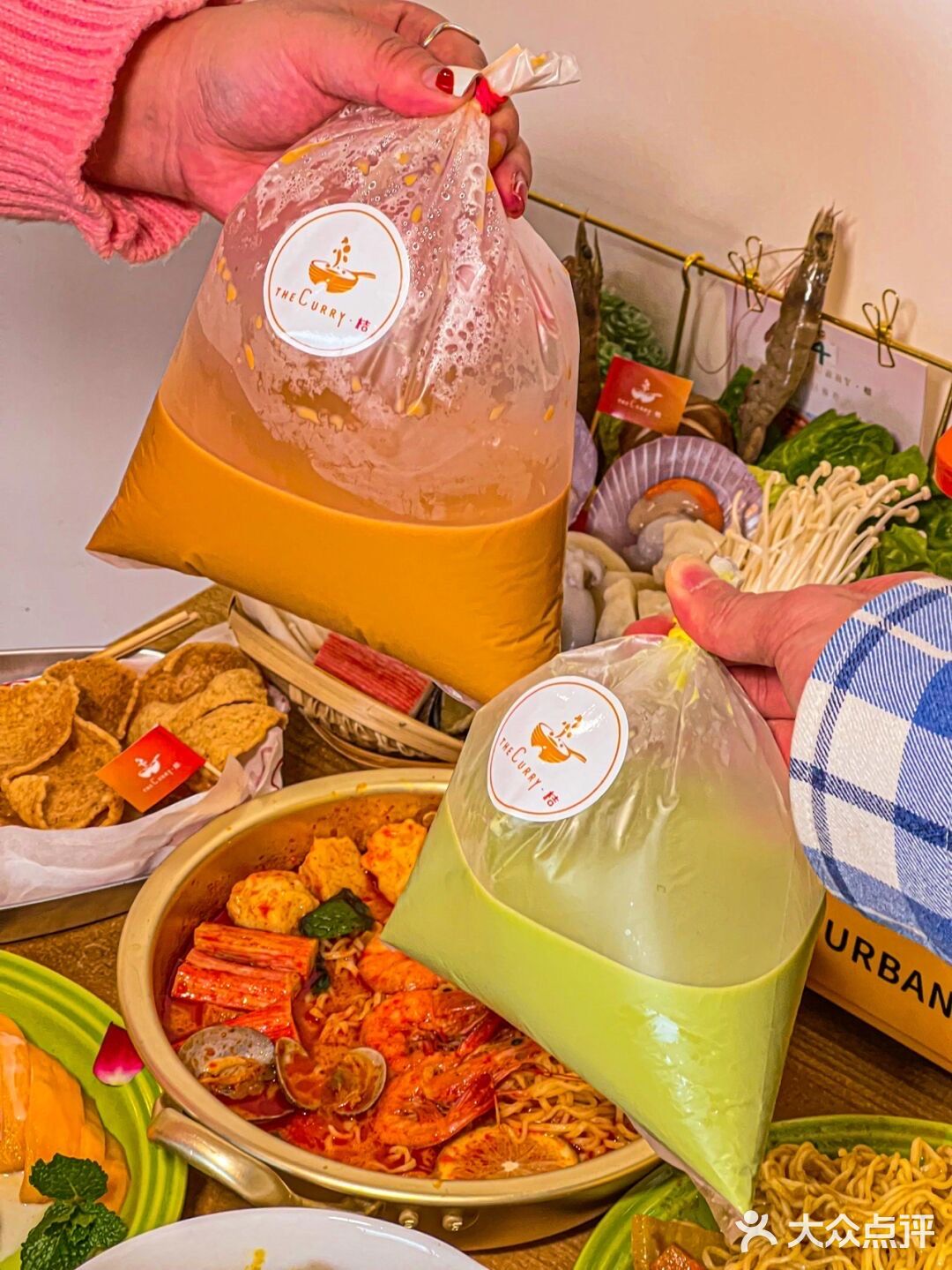 💎重庆top.1泰式料理‼️咖喱鲍鱼拌面🍜绝了