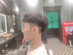-海文先生国潮烫染男士理发馆