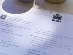 -FLOVIE FLORIST CAFE