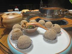 -亮欢寨酸汤鱼(沙冲路店)