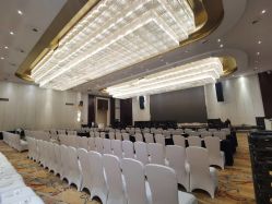 -成都世外桃源酒店-宴会厅·草坪婚礼·会议活动