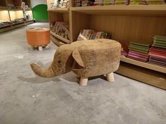 -新华书店(保利水城店)