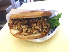 肉夹馍-伊鼎牛肉面(潍坊路店)