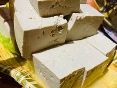 -野山舂·贵州现舂酸汤火锅(鸿通城店)