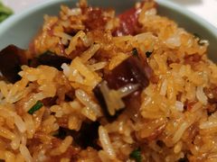 特色腊味煲仔饭-洪氏嗨捞·猪肚鸡火锅(阳光天地店)