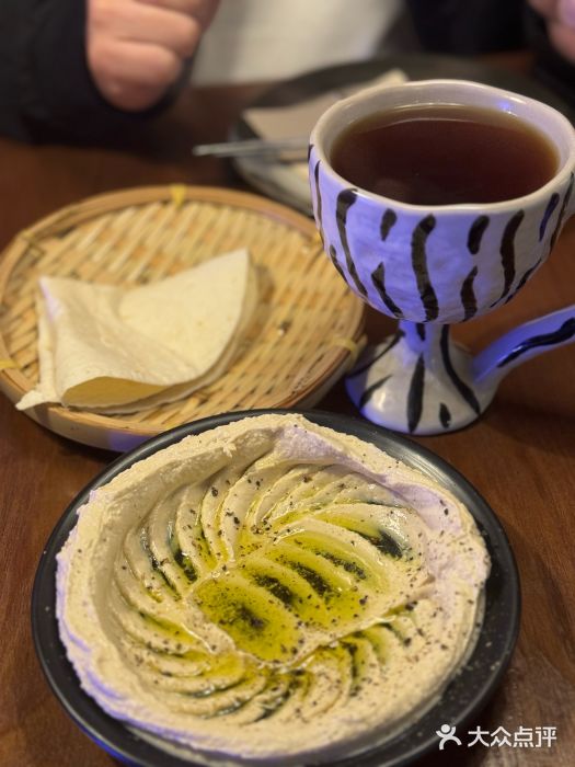 Uncle Kosto科斯托·中东菜Hummus (one bread) 鹰嘴豆图片
