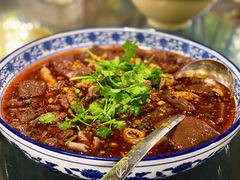 -土砂锅生态山庄·非遗砂锅雅鱼