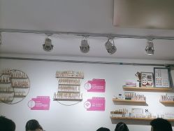 -瞧·享轻奢美甲美睫