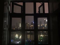 -冰冰龙虾·江湖菜·花园江景餐厅