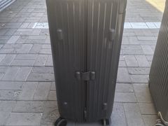 -京伟修鞋洗鞋奢侈品皮具护理店