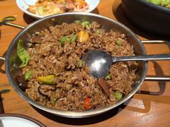 牛肝菌炒饭-老滇山寨•云南特色菜•地方菜•民族风情歌舞表演(金碧店)